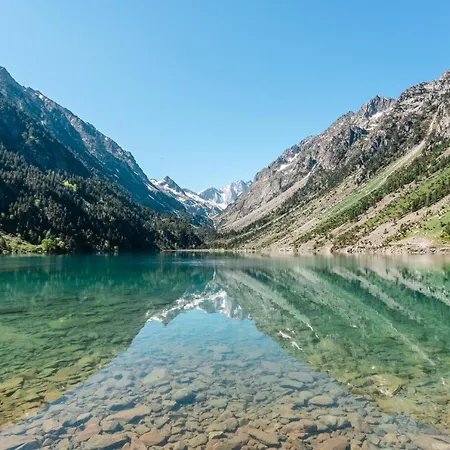 Chaleur Moderne Des Pyrenees Argeles-Gazost